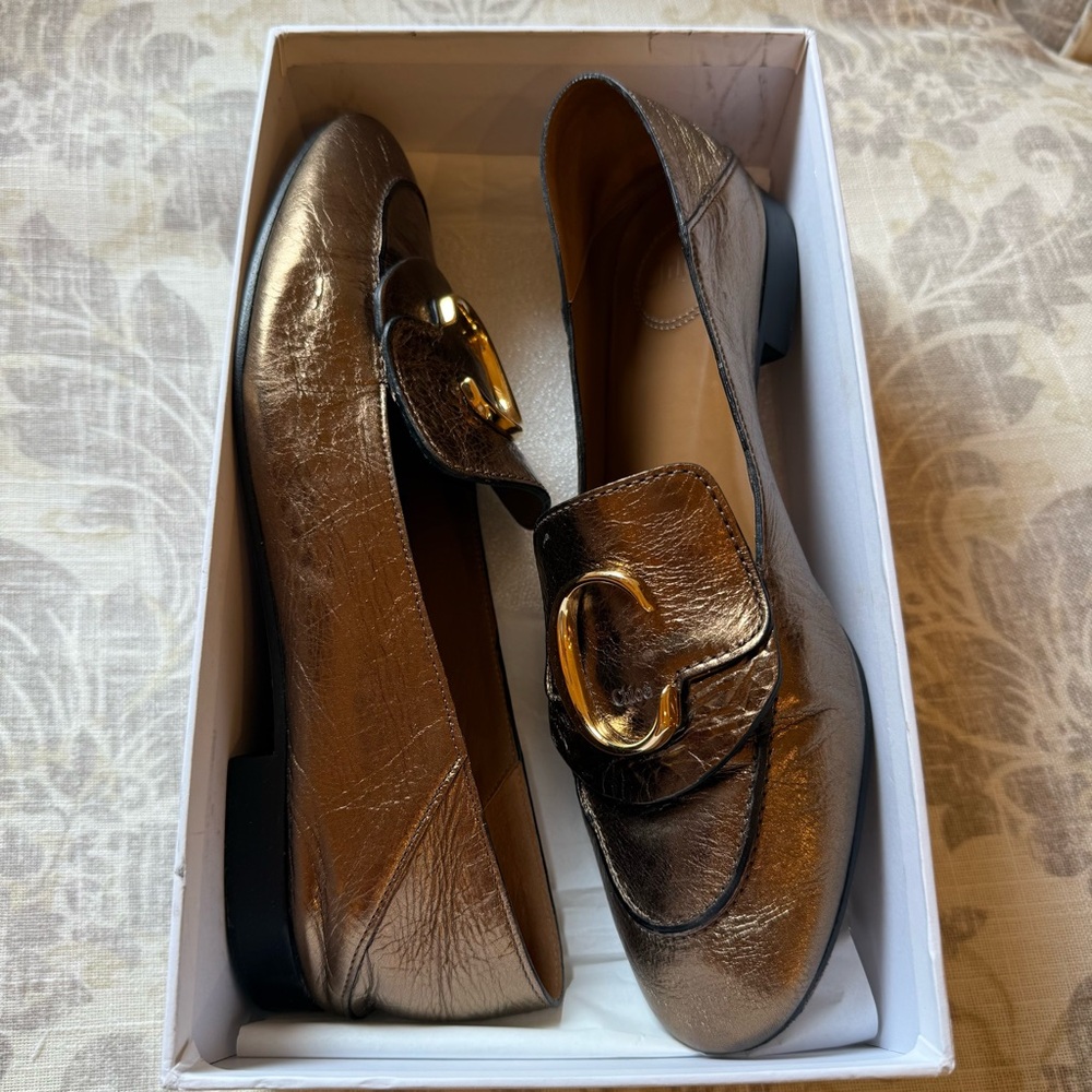 💯 Authentic Chloé C Logo Convertible Leather Loafers in Harvest Gold, Size 39